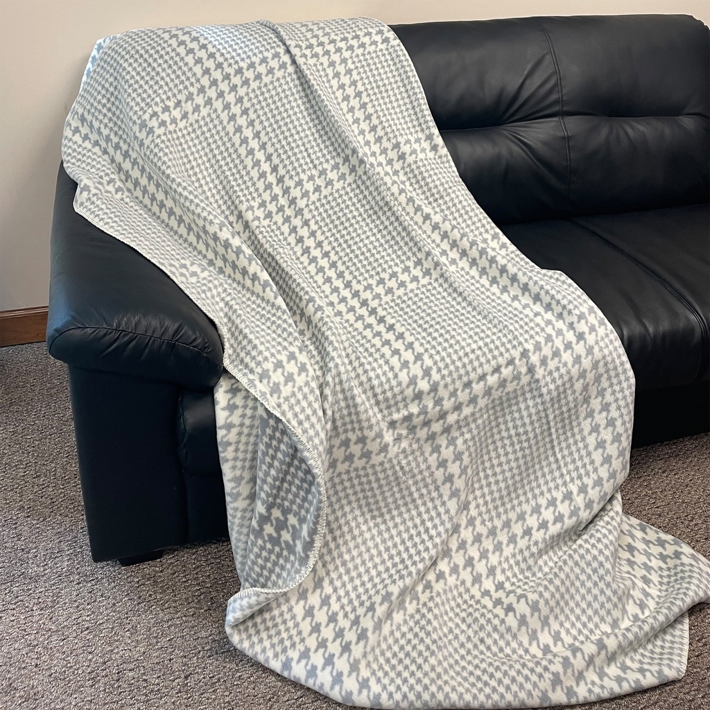 Houndstooth Plaid Full Size